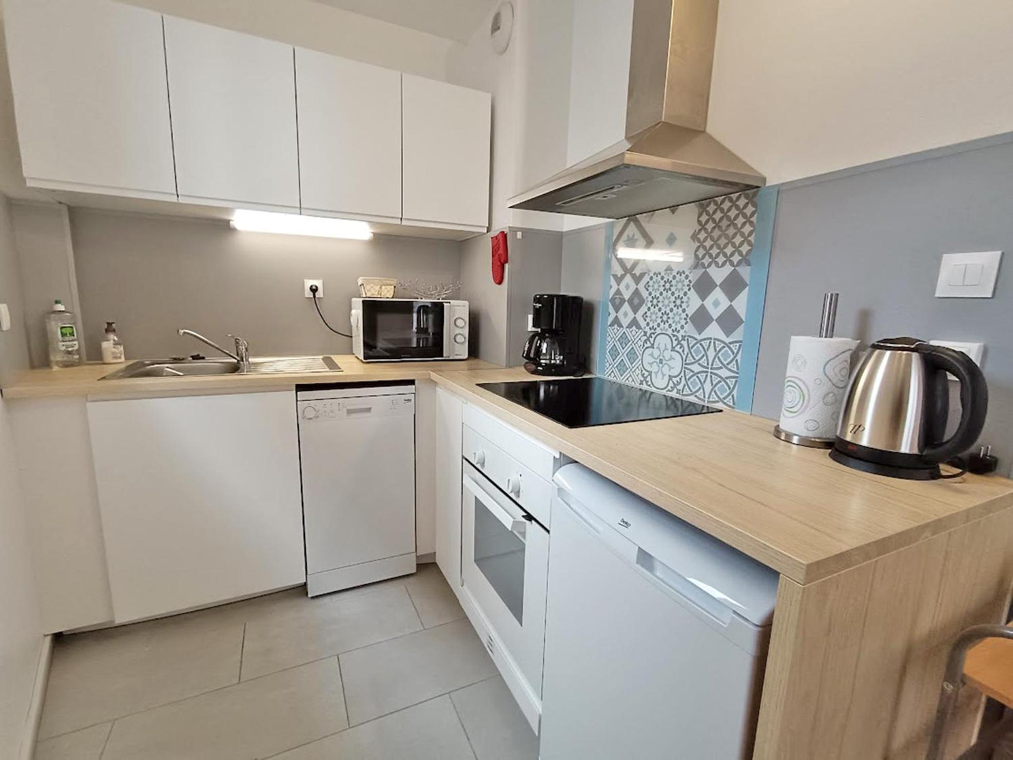 Residence Des Jardins, Wifi, Centre Luchon Bagnères-de-Luchon Екстериор снимка
